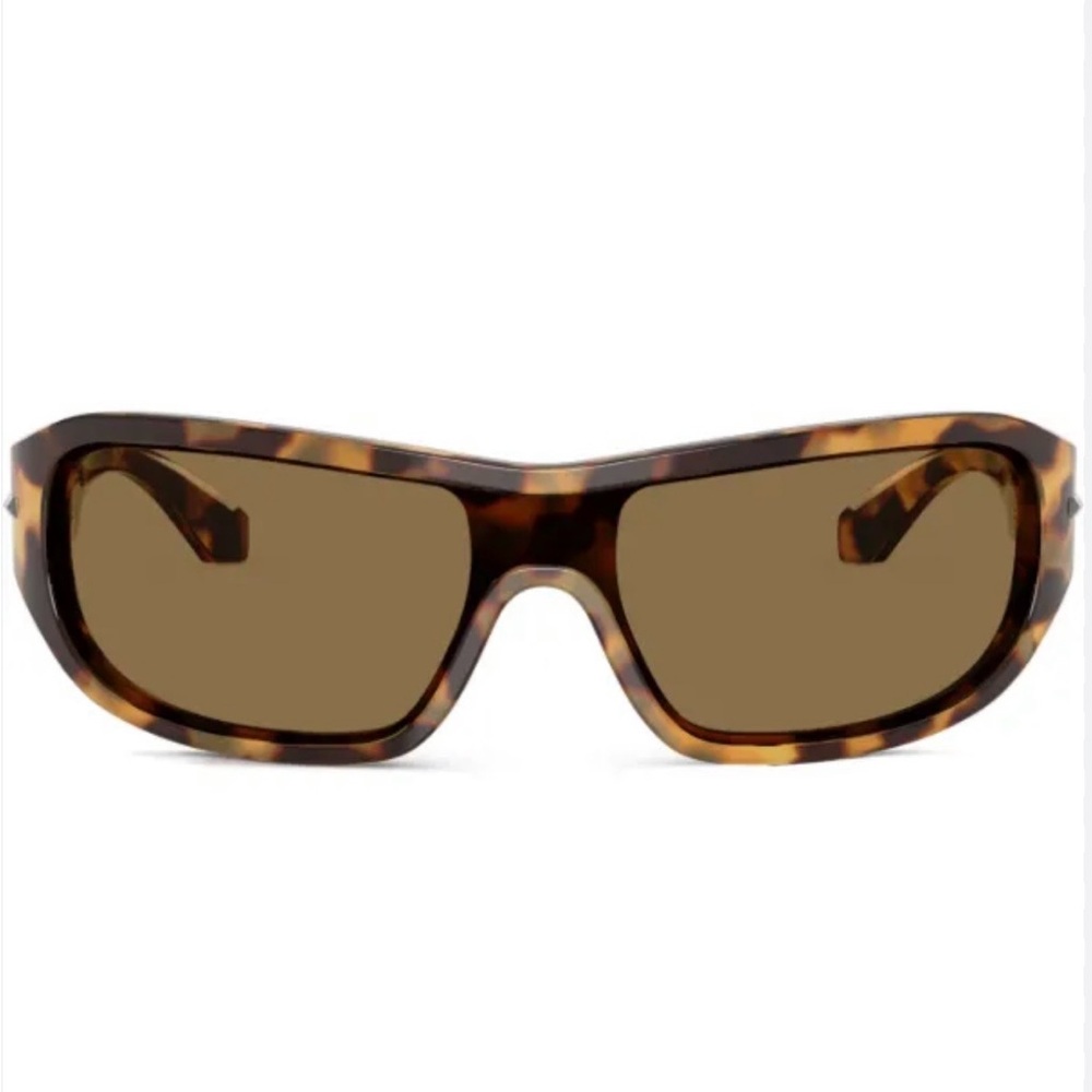 Dolce & Gabbana

DG4486

Tortoise Shell Sunglasses